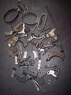 Konvolut Teile Pistole Gewehr allerlei (MP40 Beretta MG34 42 K98 P08 PPK Mauser Walther)