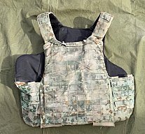 Bundeswehr Plattenträger Mehler Vario System – MI-1481 L-Short – mit Stichschutz – DEKO