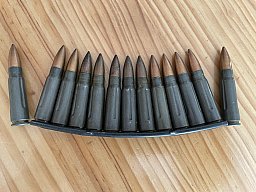 11 Exerzierpatronen auf Ladestreifen 7,62x39 Kalaschnikow