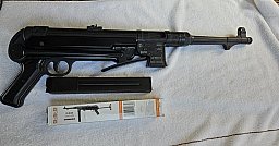 Legende GSG MP40: Nachbau der legendären MP 40 im Kaliber 9 mm P.A.K. PTB-Nr. 987