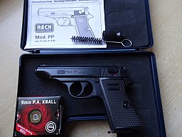 Reck Mod.PP Cal 9mm PAK-mit Zubehör !!!