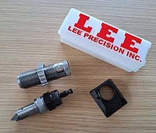 Lee Quick Trim Deluxe Power Hülsentrimmer mit Lee Haltematrize für Quick Trimmer .223 Remington
