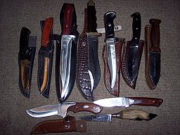 Konvolut Sammlung Jagdmesser Bowie Dolch Dagger integral Mikarta Holz unbekannt Dachbodenfund