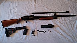 Mossberg Vorderschaftrepetierflinte / Pumpgun – Kal. 12/76 – 2 Läufe & umfangreiches Zubehör