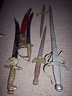 Konvolut Sammlung Rapier Dolche Messer Degen Schwert Pappenheimer unbekannt Dachbodenfund