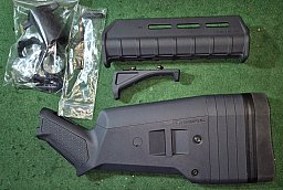 Magpul SGA Hinter- und MOE Vorschaft plus Handstop für Mossberg 590 (/A1) 12 ga.