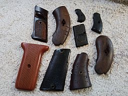 Militaria Konvolut Einzelne Griffstücke NICHT Mauser Export G98, 98k, k98, k98k, K98/43 NICHT G43