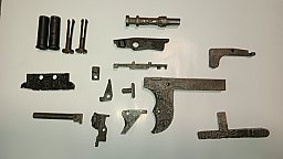 MG34 Teile aus Gehäuse/ Griffstück