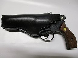 Schwarzes Gürtelholster für Linkshänder Triple K