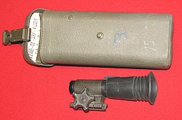 ZF / Zielfernrohr, eine Zieloptik von HENSOLDT für die Panzerfaust 44
